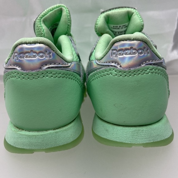 Reebok Toddler Girls Mint/Silver Classic Leather Running Sneaker Shoes Size 5 US - Picture 9 of 17